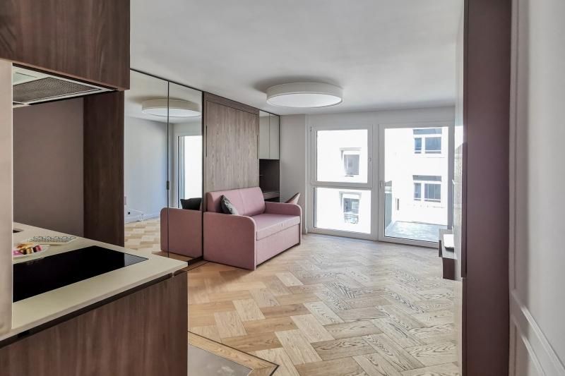 Grosszügiger Wohn-/ Schlaf- und Essbereich - 1.5 rooms Furnished flat in Zürich