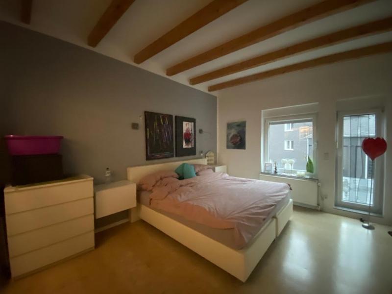 Schlafzimmer mit begehbarer Kleiderniesche - 