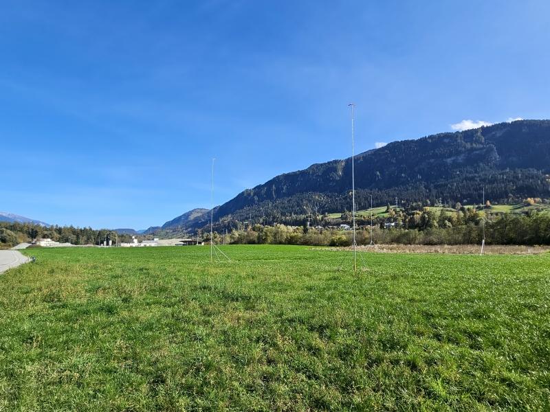 Blick nach Osten - 1 Zimmer Gewerbehaus in Schluein