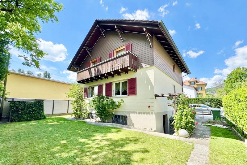 Wunderschönes Einfamilienhaus - 5.5 Zimmer Haus in Biel/Bienne