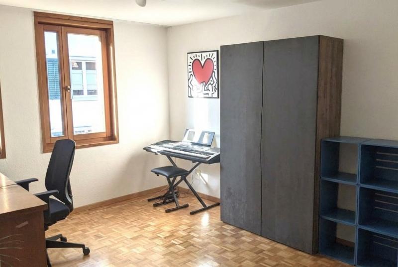 Eines der Zimmer 1.OG - 8 Zimmer Mehrfamilienhaus in Altstätten SG