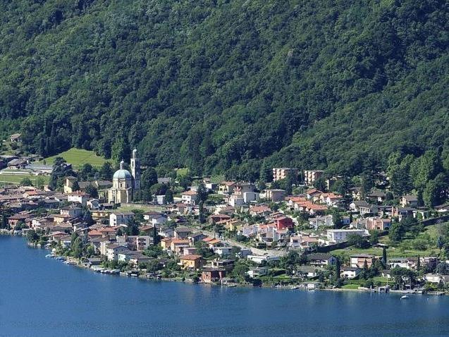 Vista panoramica di Riva San Vitale - Terreno a Riva San Vitale