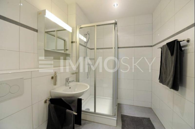Badezimmer mit Dusche - 2.5 pièces Appartement meublé a Basel