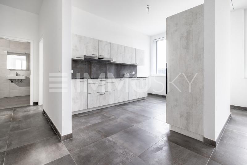 Appartement F - 27 stanze Edificio residenziale e commerciale a Les Ponts de Martel