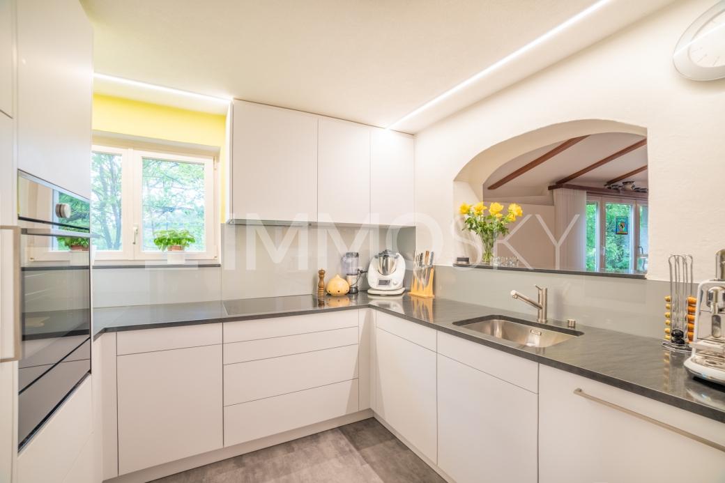 Neue, moderne Küche - 7.5 rooms House in Ennetbaden