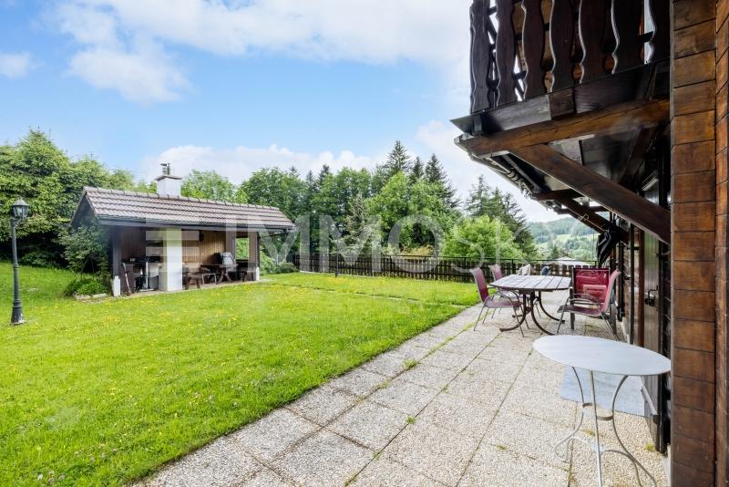 Magnifique jardin - 10 stanze Chalet a Les Paccots