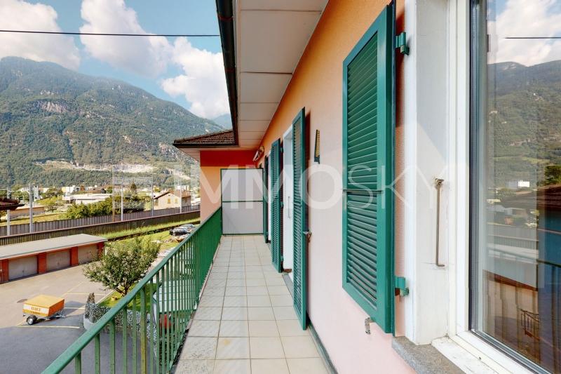 Vista magnifica - 2.5 stanze Appartamento a Biasca