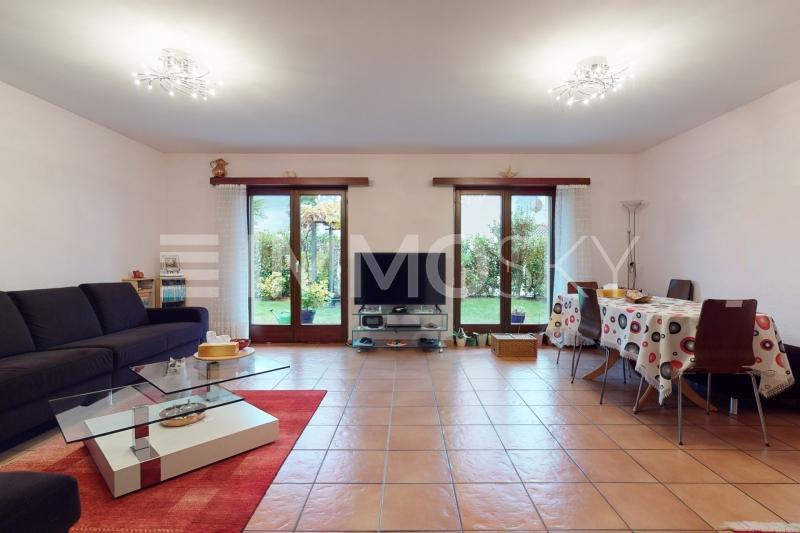Grande salotto con vista sul terrazzo-giardino - 7.5 stanze Casa a Sementina
