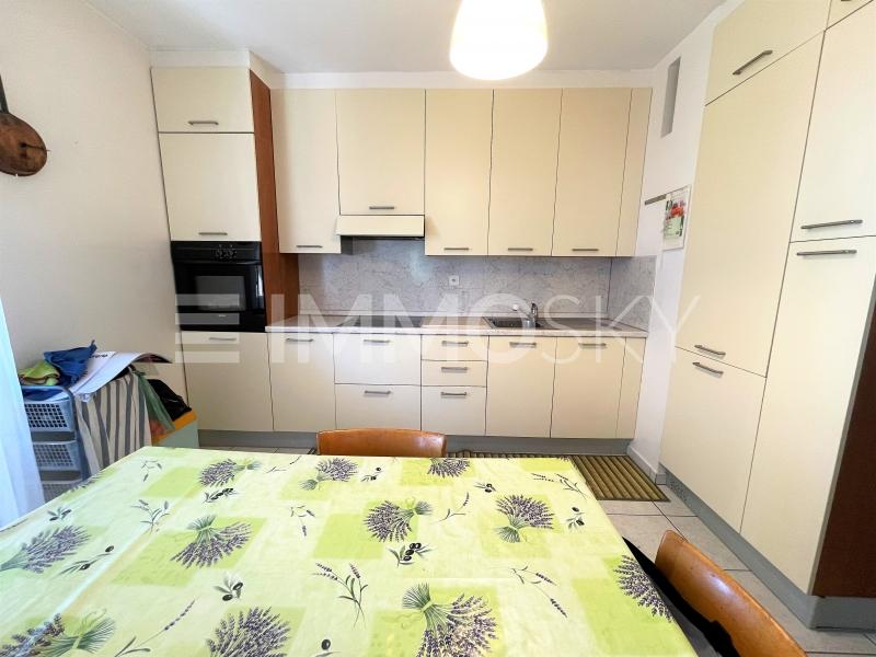 Cucina attrezzata - 4.5 stanze Appartamento a Coldrerio