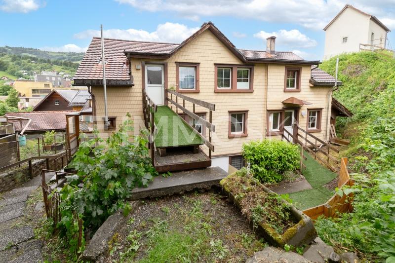 Altbau in der Altstadt - 11.5 Zimmer Mehrfamilienhaus in Altstätten