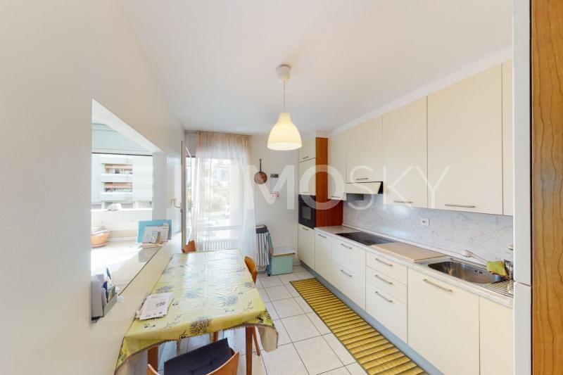 Cucina spaziosa e attrezzata - 4.5 stanze Appartamento a Coldrerio