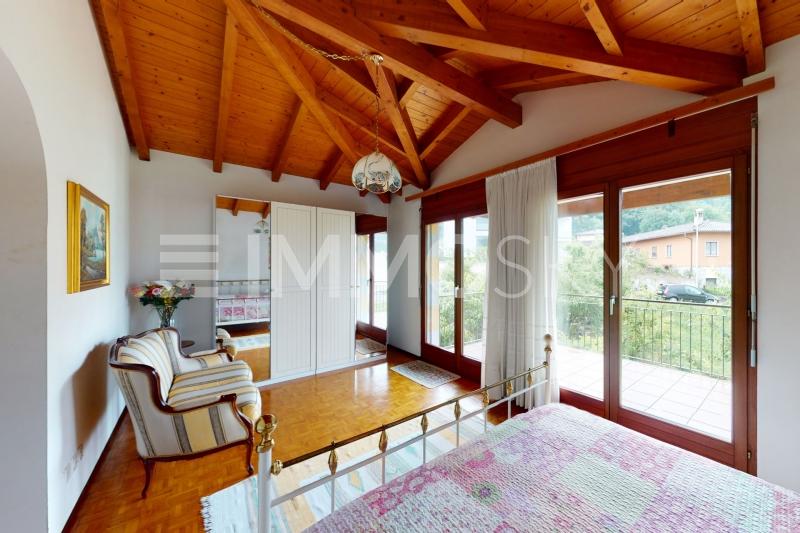 Camera da letto con terrazza - 5.5 stanze Casa a Gentilino