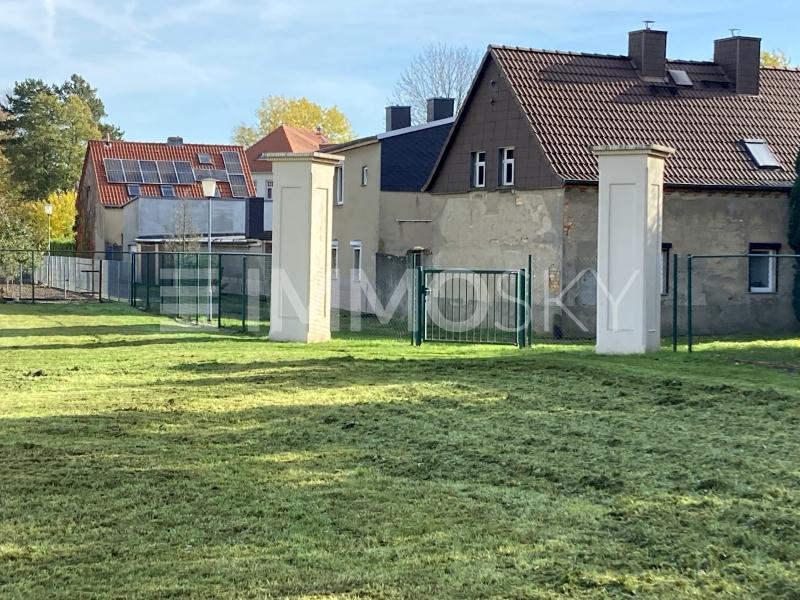 Zufahrt zum Grundstück - 