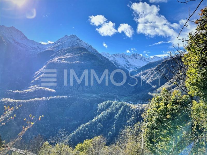 Vista sulla valle Leventina - Bauland in Anzonico