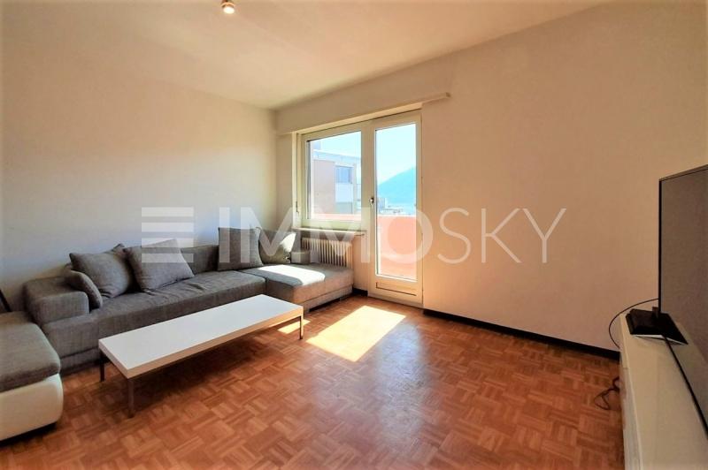 Luminoso salotto con accesso in terrazza - 3.5 pièces Appartement a Minusio