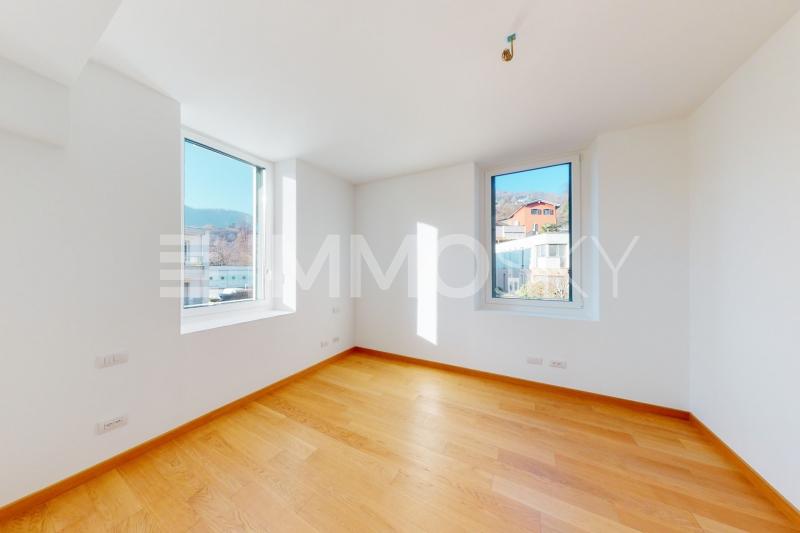 Camera da letto con bagno en-suite - 3.5 stanze Appartamento a Magliaso