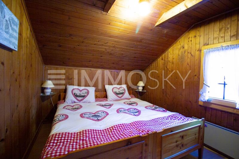 Belle chambre avec cachet - 4.5 pièces Appartement a Les Agettes