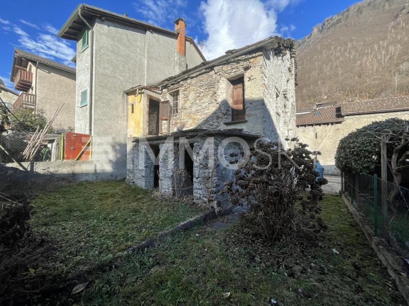 Casa e giardino - 5 stanze Casa a Malvaglia