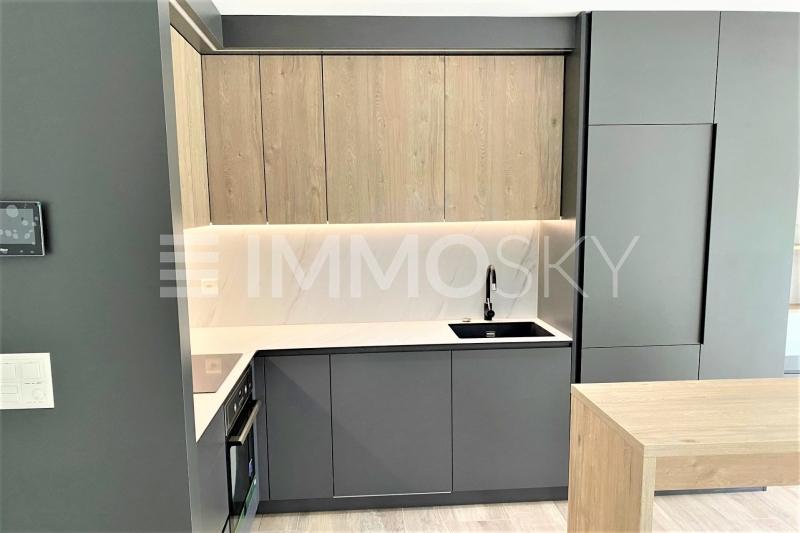 Cucina moderna attrezzata - 1.5 pièces Appartement a Cresciano