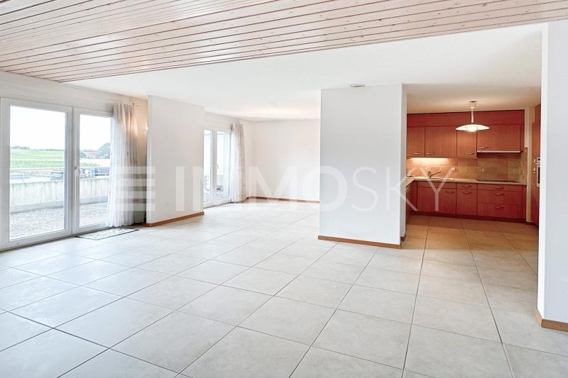 Lumineux espace de vie - 3.5 Zimmer Etagenwohnung in Cossonay