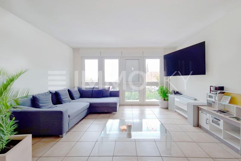 Espace séjour lumineux - 4.5 pièces Duplex a Rances