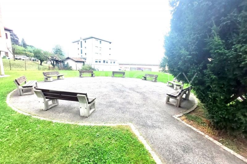 Giardino condominiale - 3.5 stanze Appartamento a Balerna