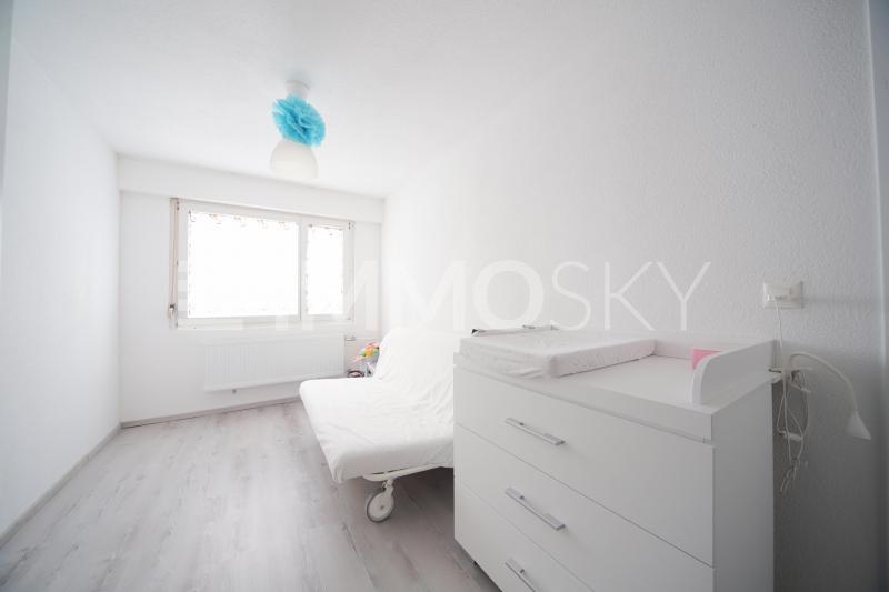 Die Zimmer sind sehr grosszügig und hell - 3.5 Zimmer Etagenwohnung in Volketswil