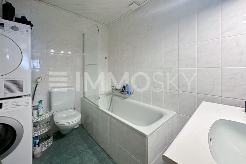 Salle de bains avec colonne de lavage - 2.5 stanze Appartamento a Troistorrents