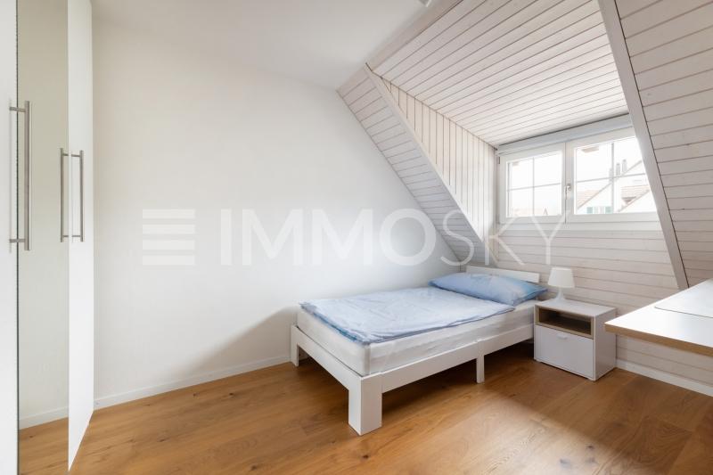 Hübsches Schlaf-/Bürozimmer - 5.5 pièces Appartement a Otelfingen