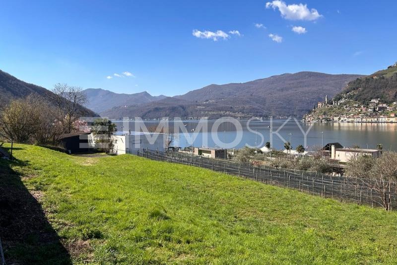 Ampio terreno panoramico - Bauland in Brusino Arsizio