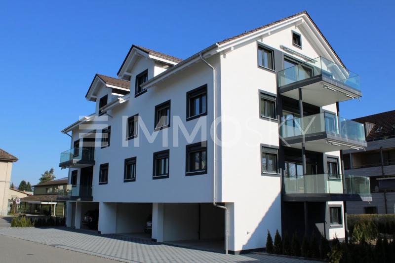 Wohnen ganz oben mit Balkon - 3.5 pièces Appartement a Hunzenschwil