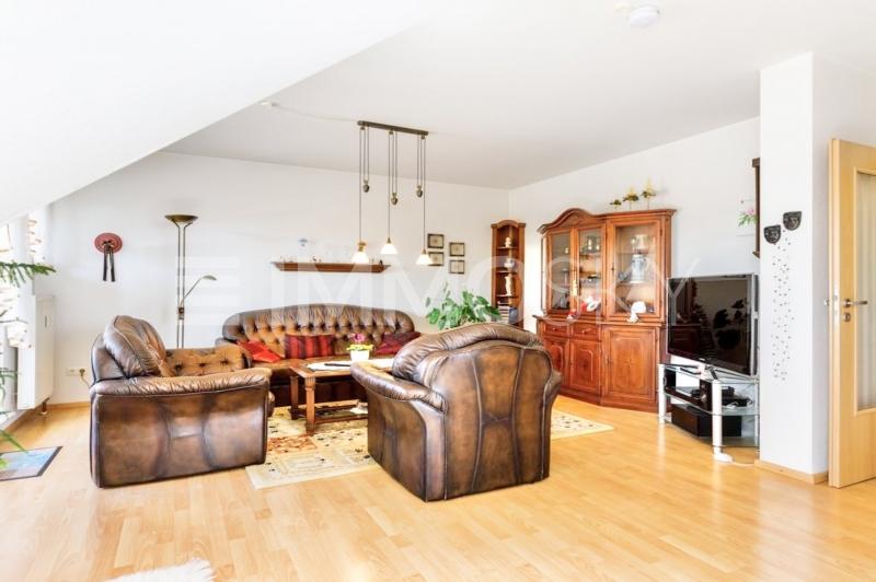 Wohnzimmer DG. - 