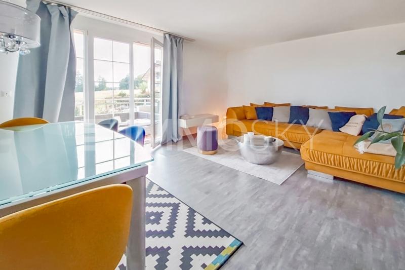 Séjour lumineux - 4.5 pièces Appartement a Servion