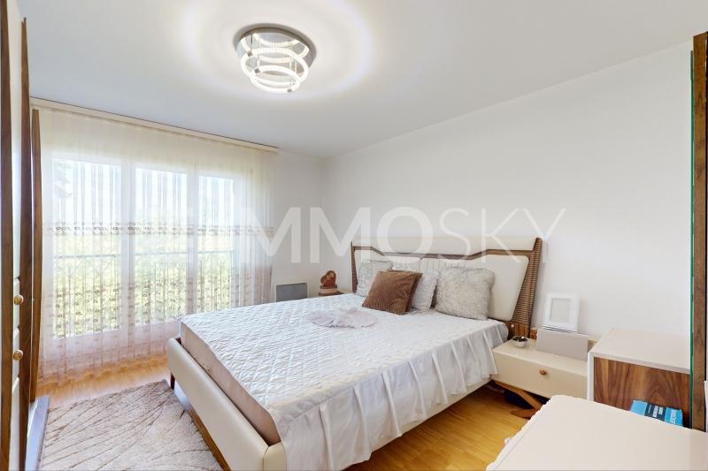Grande chambre parentale - 4.5 pièces Appartement a Marly