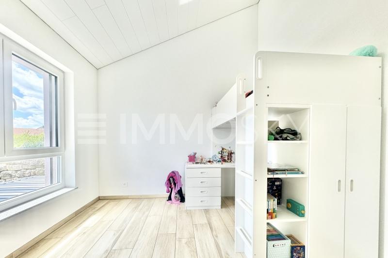 Chambre d'enfant - 5.5 pièces Villa a Loveresse