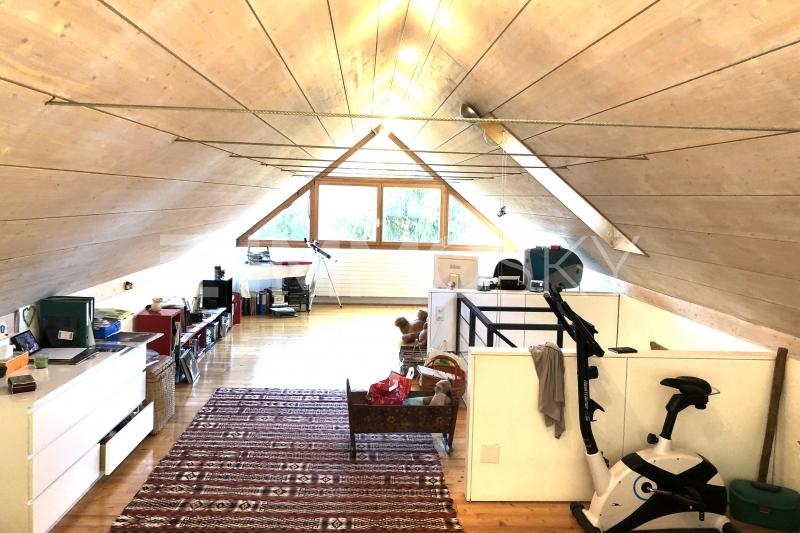 Bellissima mansarda - 8.5 pièces Maison a Loco
