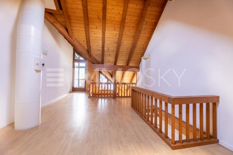 Galeriezimmer mit viel Platz - 4.5 pièces Appartement a Lupfig