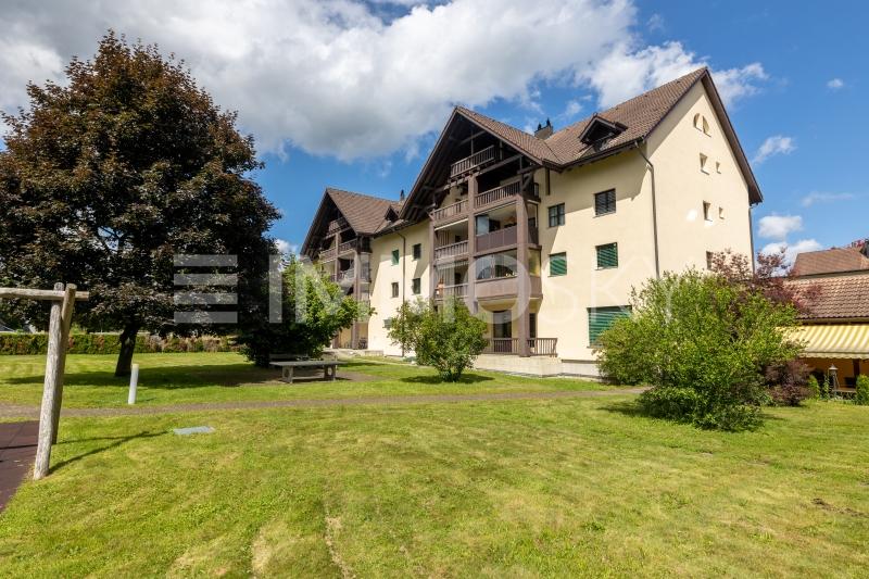 Ruhig und gepflegt - 4.5 pièces Appartement a Lupfig