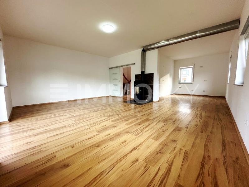 Wohn- und Esszimmer - 