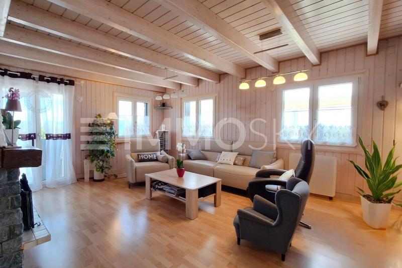 Salon cosy et chaleureux - 6.5 pièces Maison mitoyenne a Le Vaud