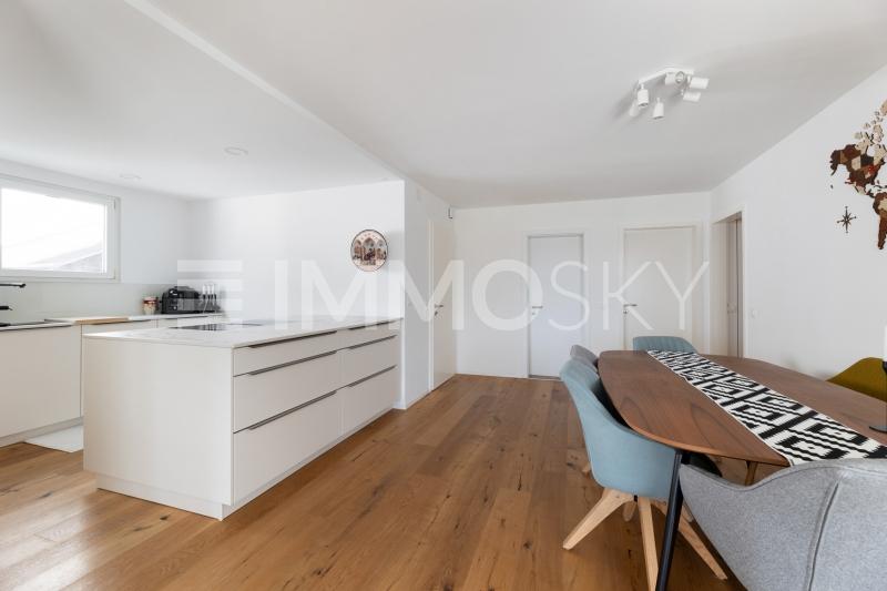 Weitläufiger Essbereich - 4.5 Zimmer Terrassenwohnung in Erlinsbach