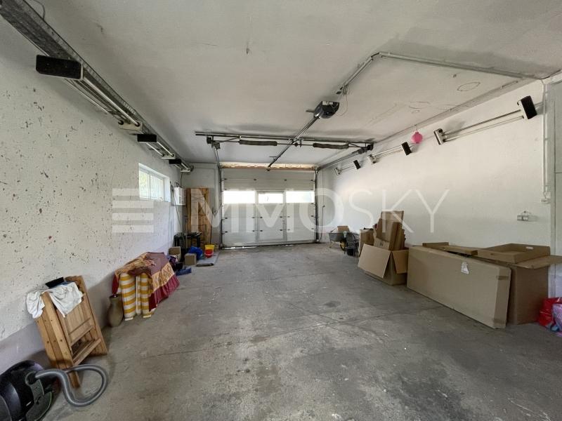 Garage - 
