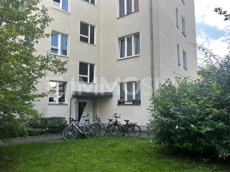 Gepflegter Hauseingang.JPG - 