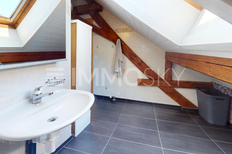 Salle de bains parentale - 5.5 pièces Maison mitoyenne a Auboranges