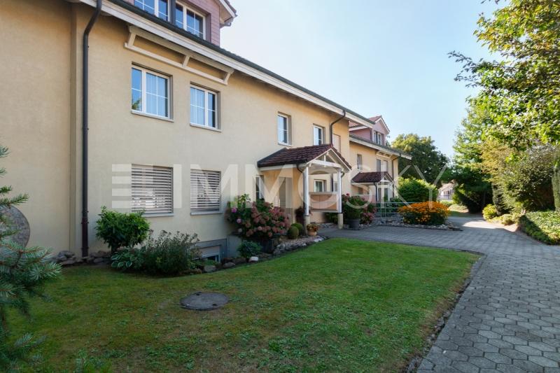 Eingangsbereich - 2.5 Zimmer Wohn- und Geschäftshaus in Lyss