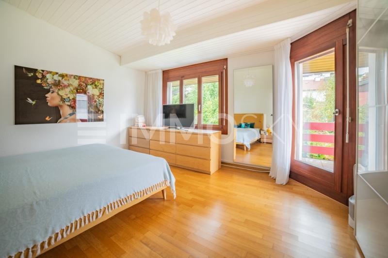 Ihr Rückzugsort mit Zugang auf den Balkon - 6.5 Zimmer Einfamilienhaus in Killwangen
