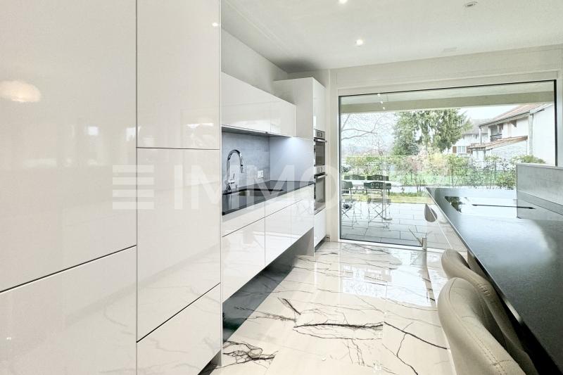 Hochwertige Küche - 2.5 pièces Appartement en rez-de-chaussée a Biel/Bienne