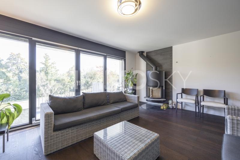 Séjour lumineux - 5.5 pièces Maison mitoyenne d'angle a Pully