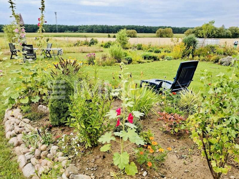 Weitläufiges Grundstück in der Natur - 