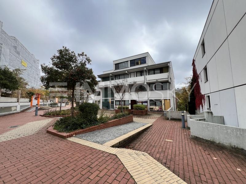 stilvolle Anlage - 